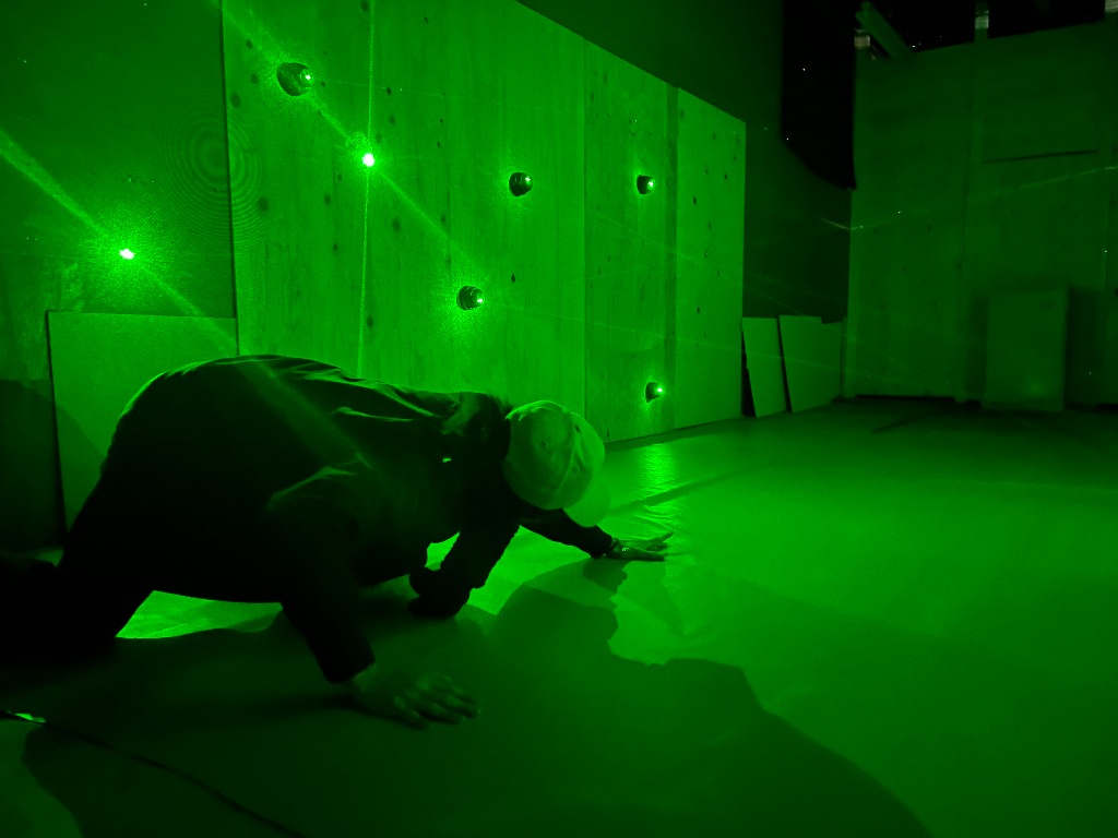 秘密のアジト、侵入開始！「潜入探索ゲーム」